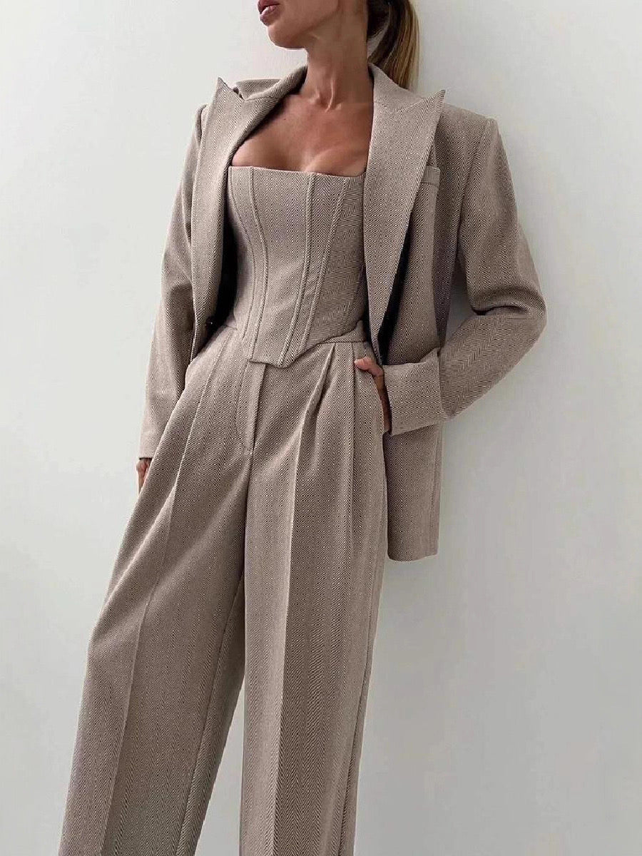 Hosenanzug mit Korsett-Blazer für Damen – tailliert und elegant