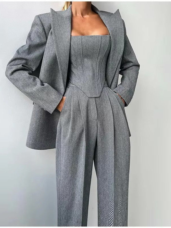 Hosenanzug mit Korsett-Blazer für Damen – tailliert und elegant